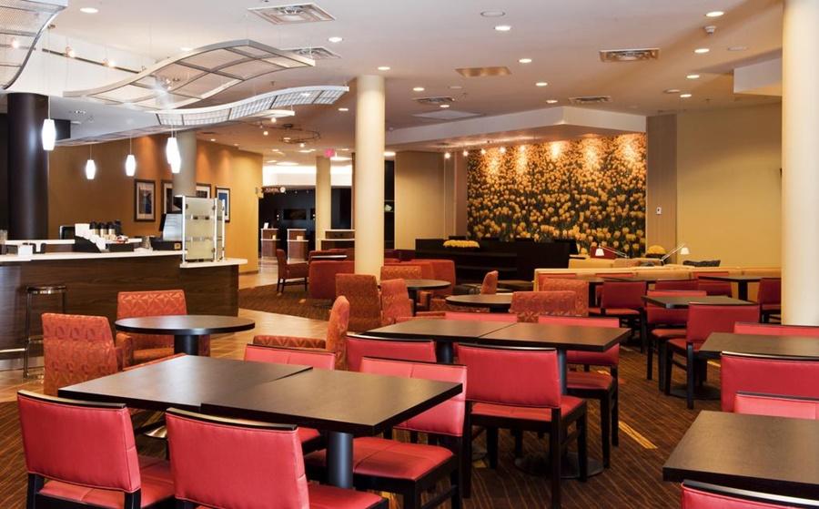Hotel Courtyard By Marriott Ottawa East Exterior foto
