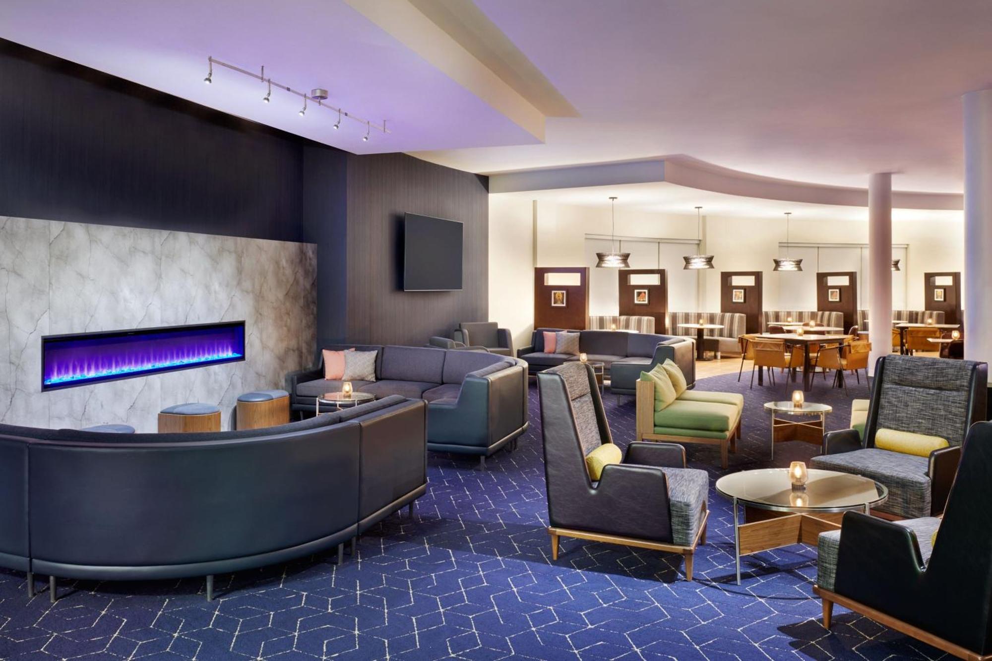 Hotel Courtyard By Marriott Ottawa East Exterior foto