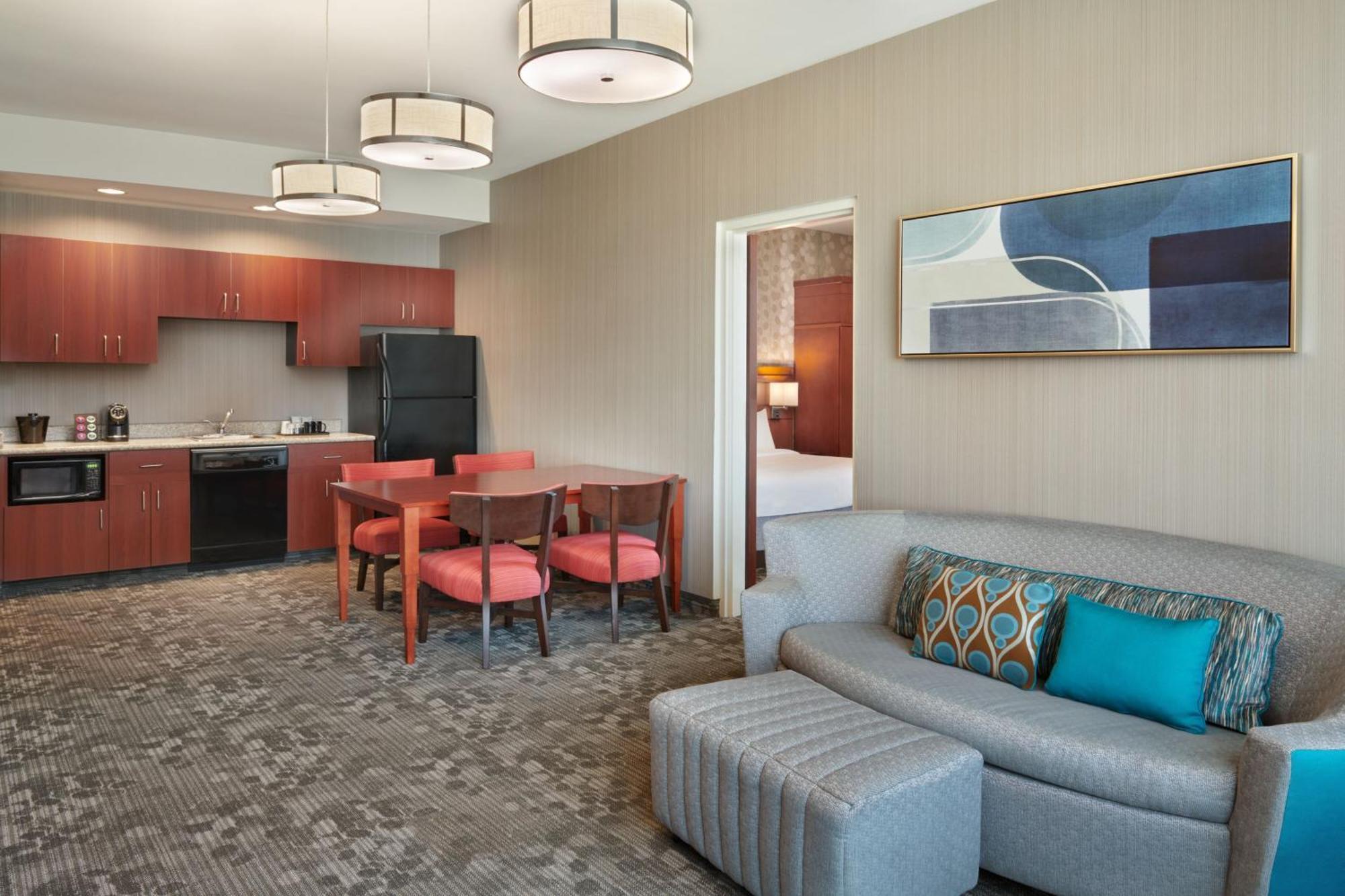 Hotel Courtyard By Marriott Ottawa East Exterior foto