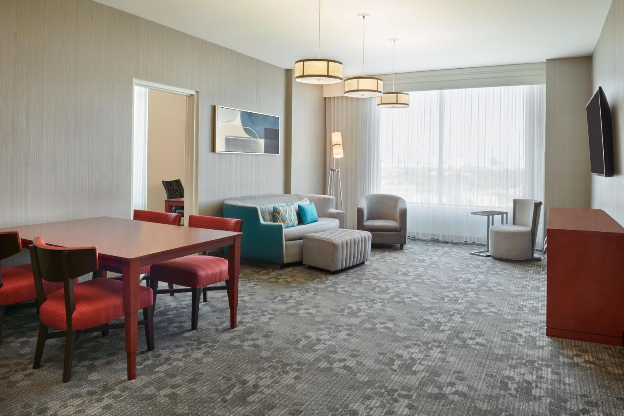 Hotel Courtyard By Marriott Ottawa East Exterior foto