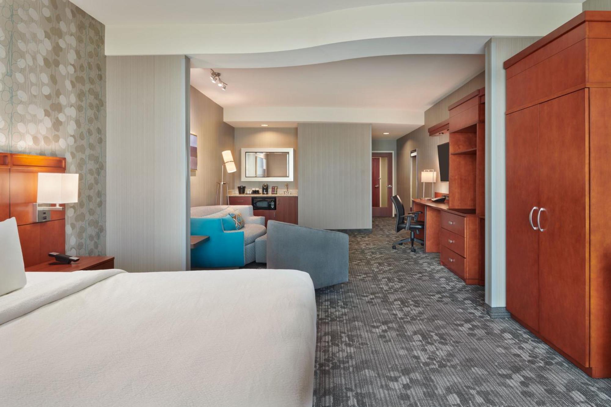 Hotel Courtyard By Marriott Ottawa East Exterior foto