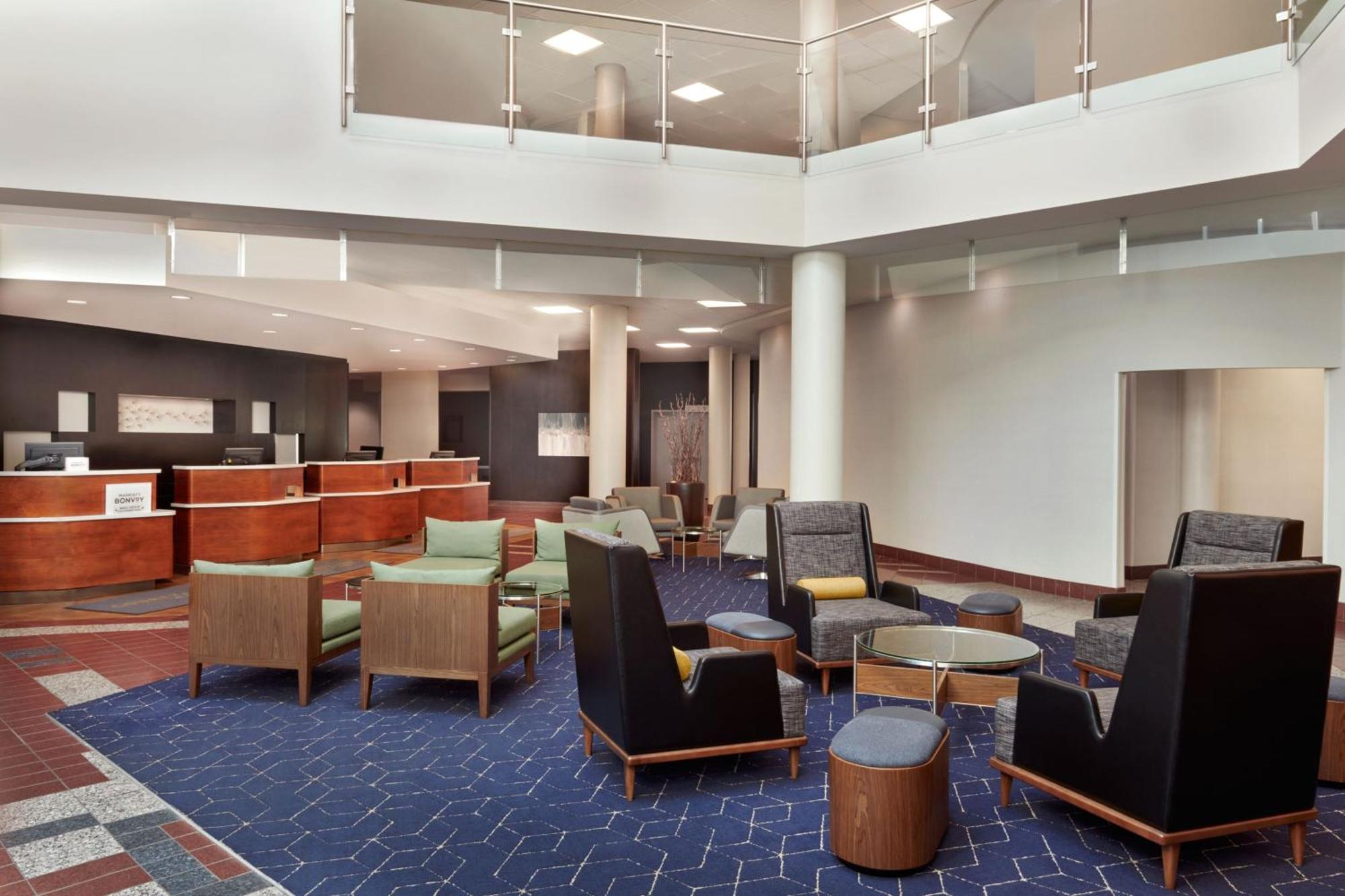 Hotel Courtyard By Marriott Ottawa East Exterior foto